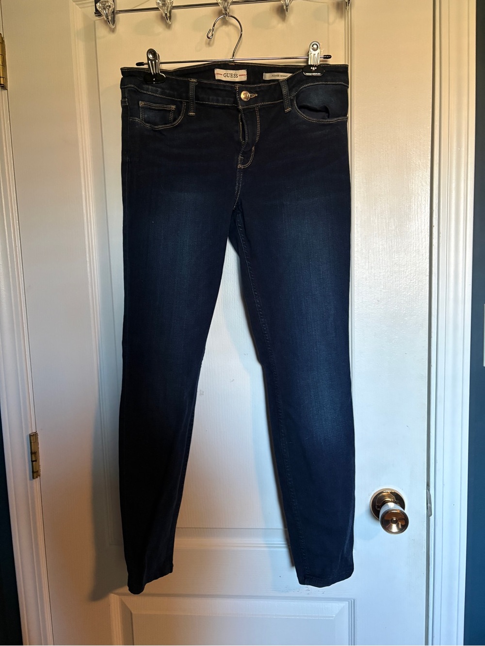 GUESS Dark Indigo Skinny Jeans - Classic Dark Blue Wash